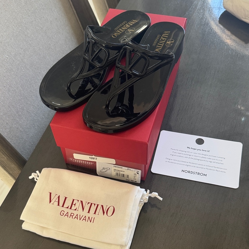 Valentino Glossy Patten Black Slide Sandals size 9. New with box